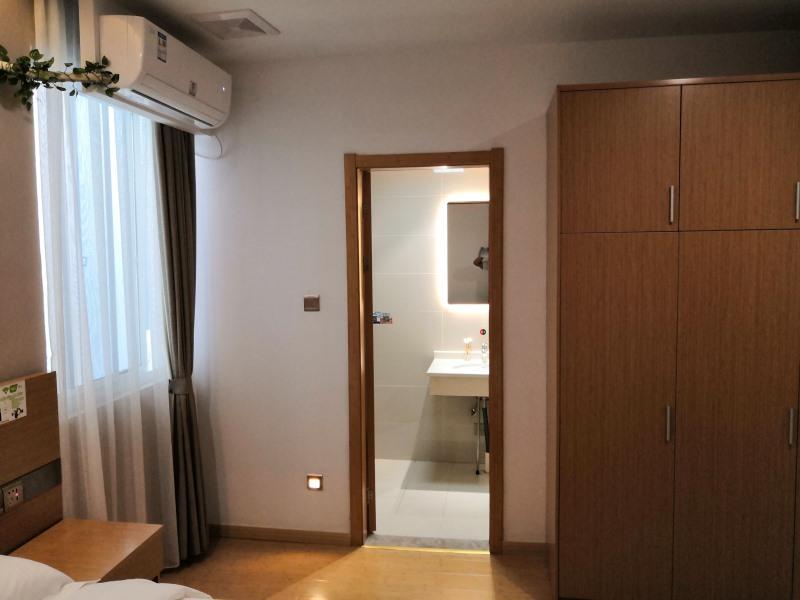 GreenTree Inn Shanghai Jinshan District Wanda Plaza Longhao Road Express Hotel 49/49