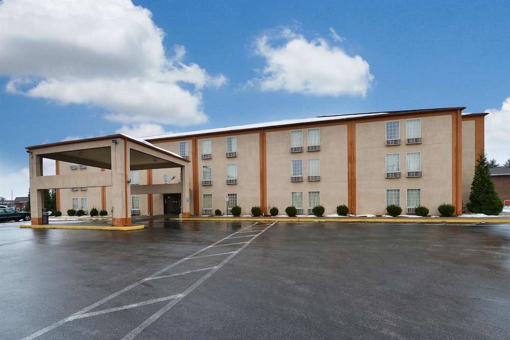 American Inn Evansville 3/22