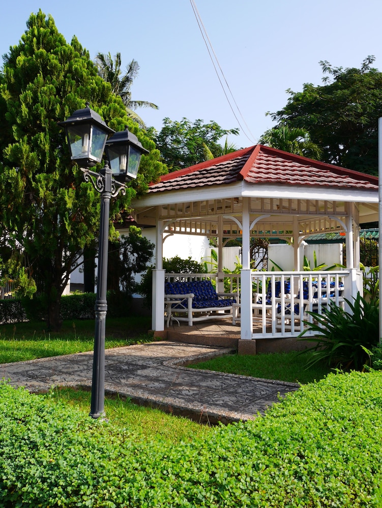 Lavender Lodge Hotel 27/29
