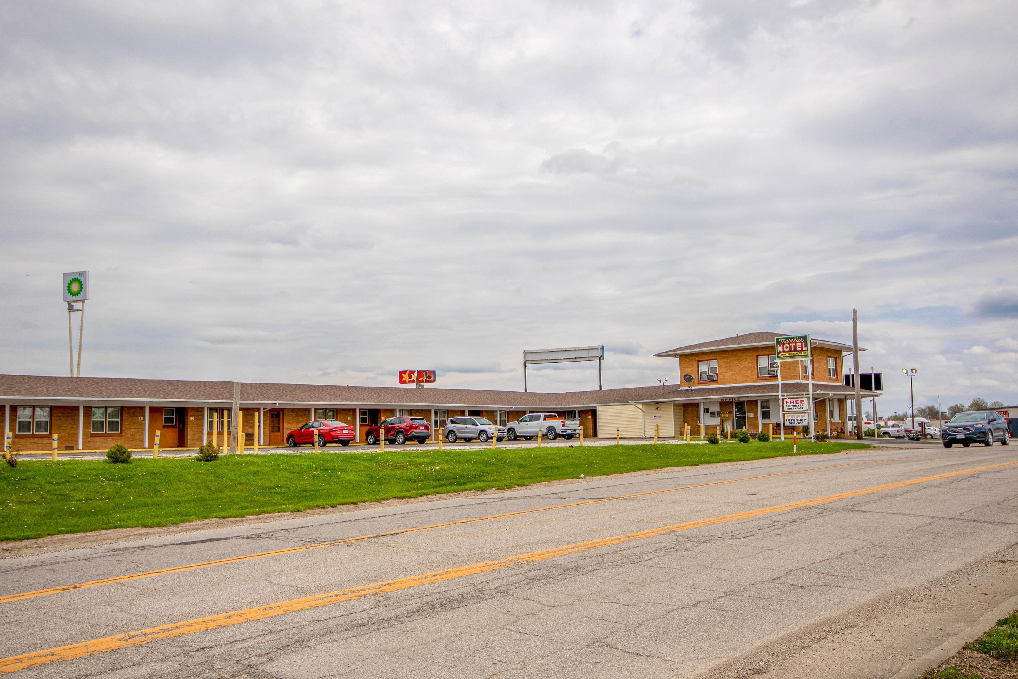 Travelier Motel 8/58