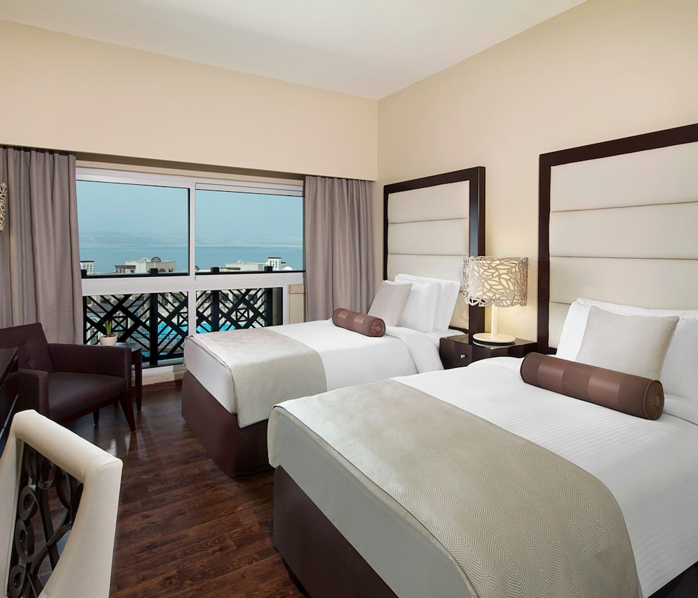 Crowne Plaza Jordan Dead Sea Resort and Spa 16/74