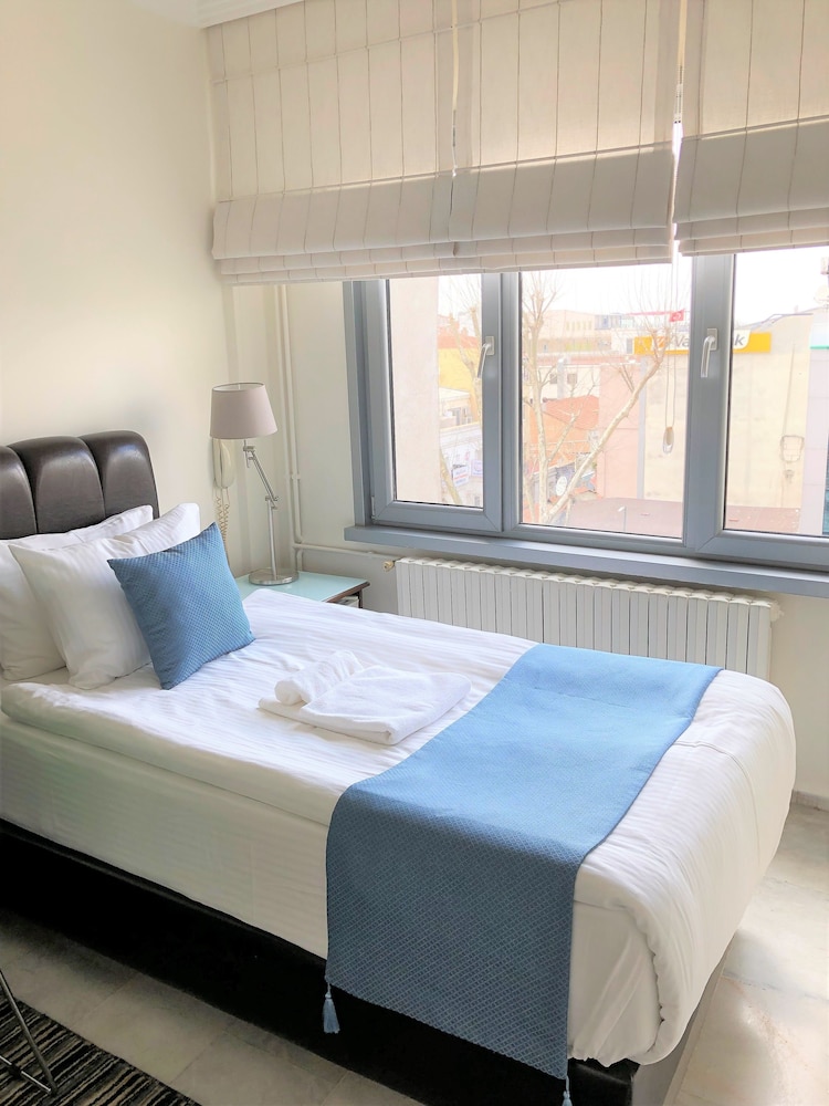 My Kent Hotel 28/67