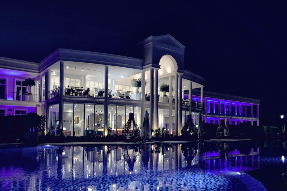 Velipoja Grand Europa Resort, Affiliated by Melia 1/50