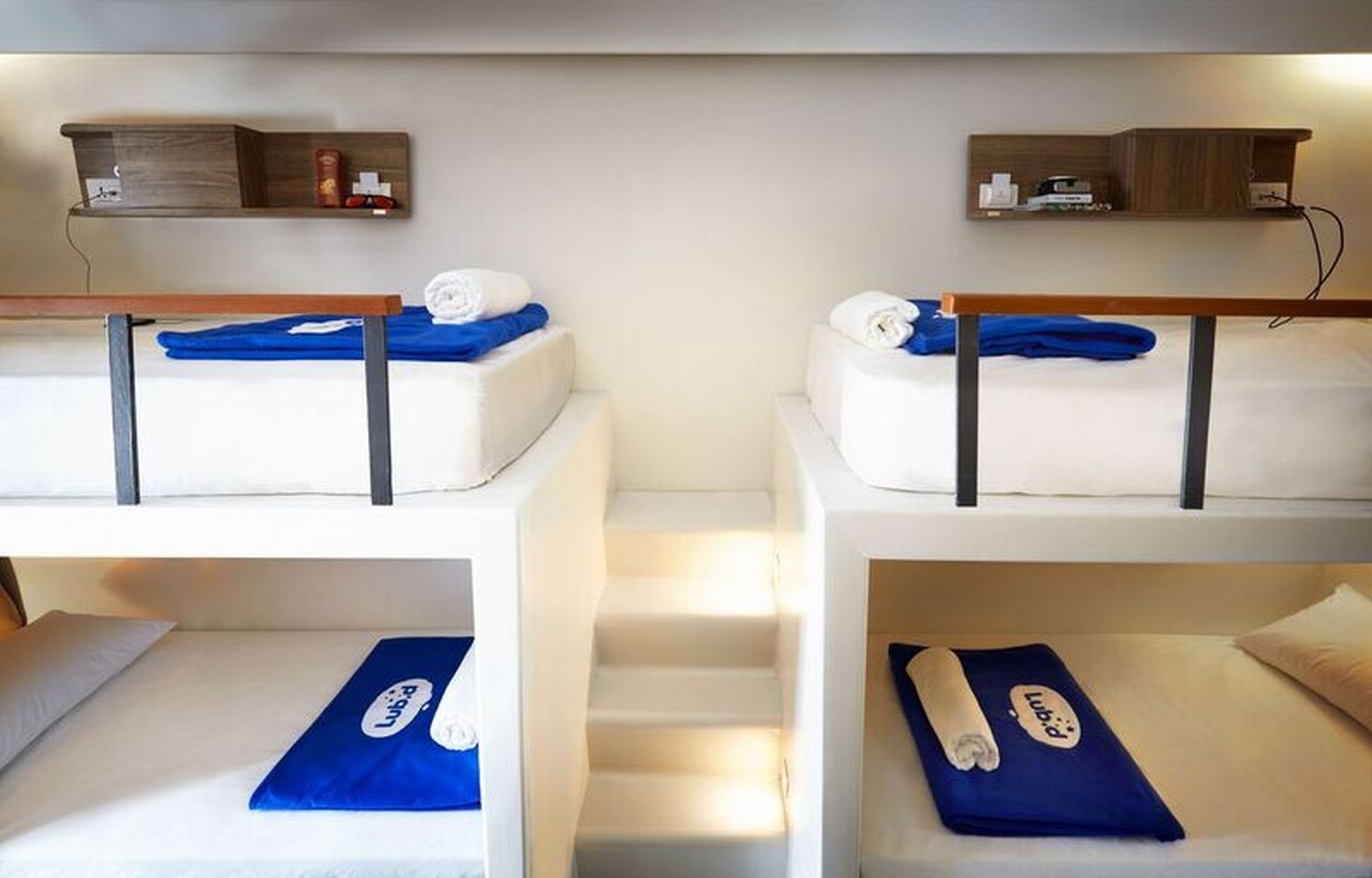 Dormitory (Mixed/Lady)، LUB D PHUKET PATONG 5/10