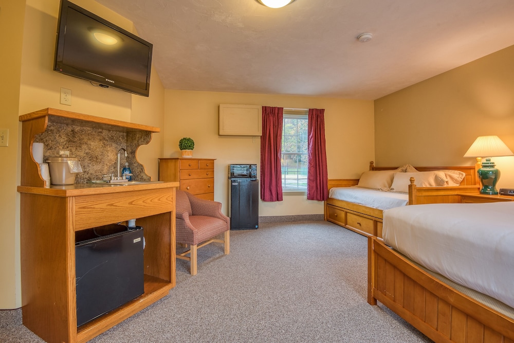 Suite, Trundle Bed, Queen Bed