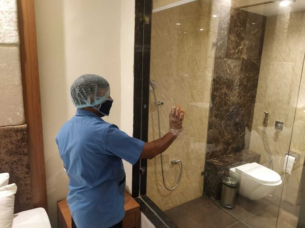 HOTEL SURENDRA VILAS 50/50