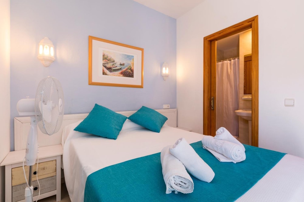 Hostal Ferrer 10/18