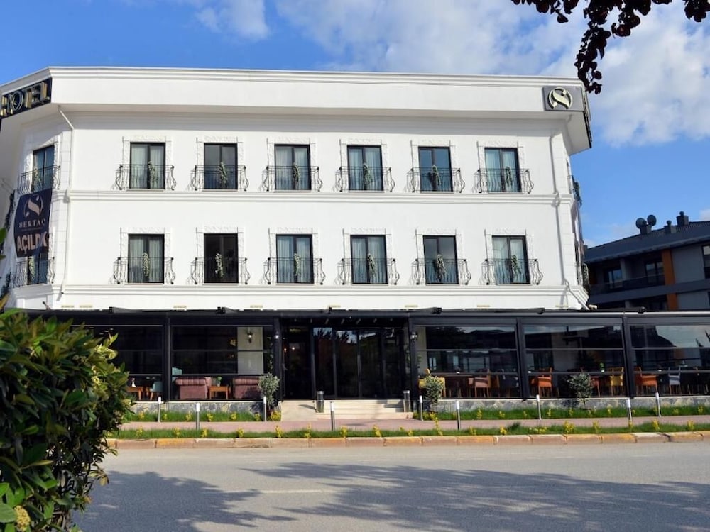 Sertac Hotel 5/30