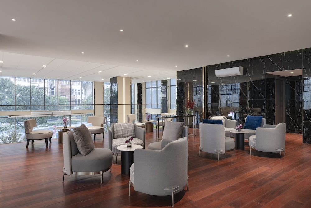 Ramada Plaza by Wyndham Bangkok Sukhumvit 48 36/50