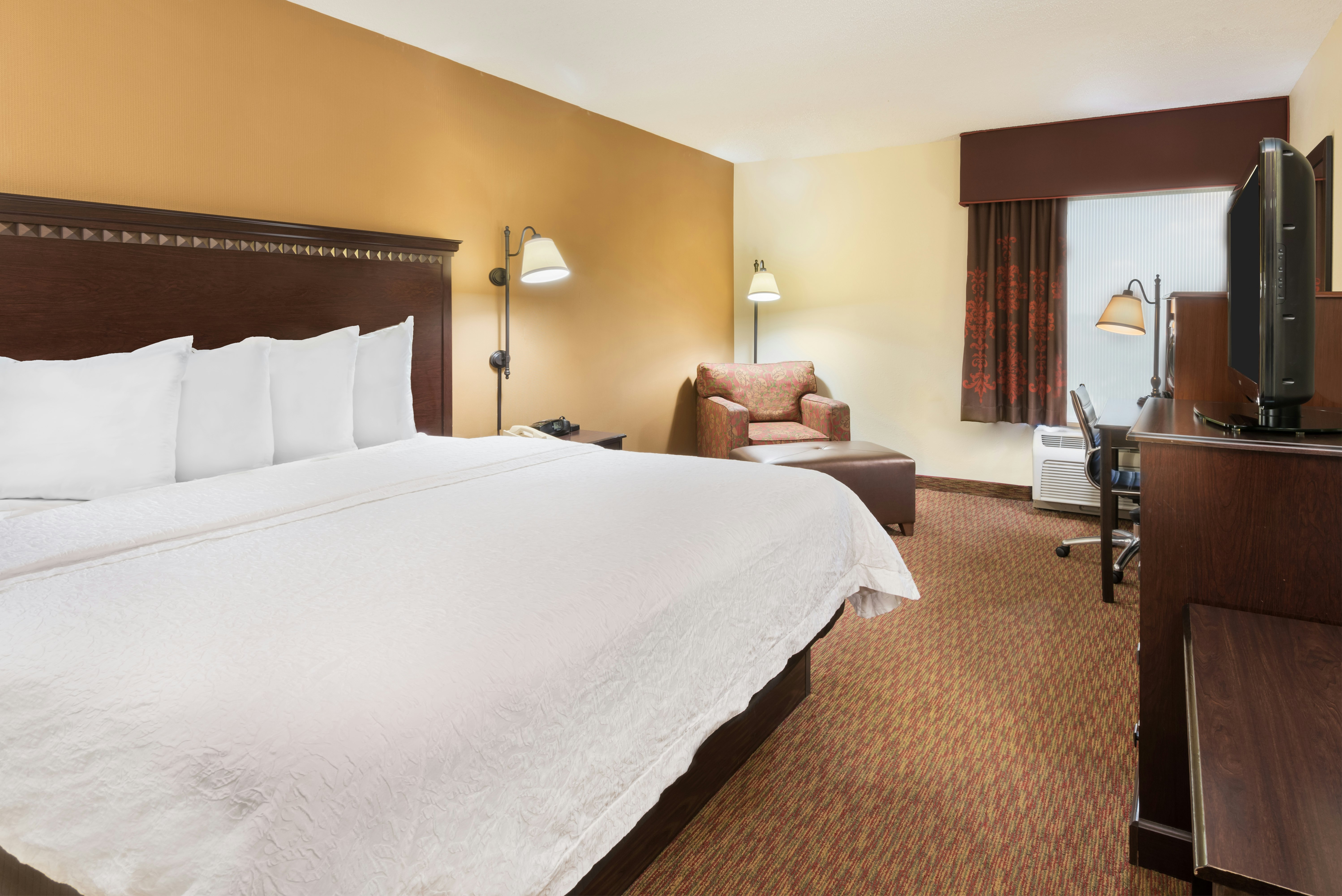 ROOM, KING BED