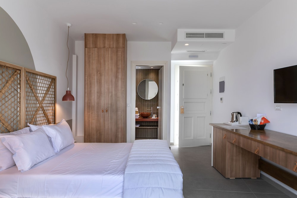 SUNSET, DOUBLE BED, SEA VIEW