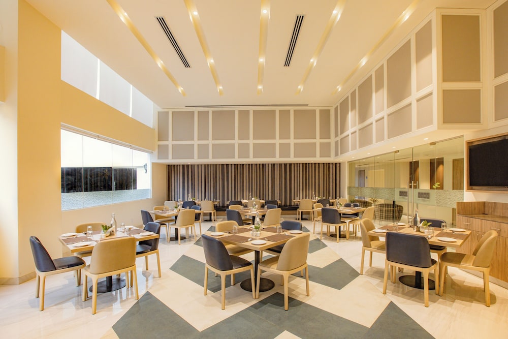 Keys Hotel Pimpri Pune 51/59