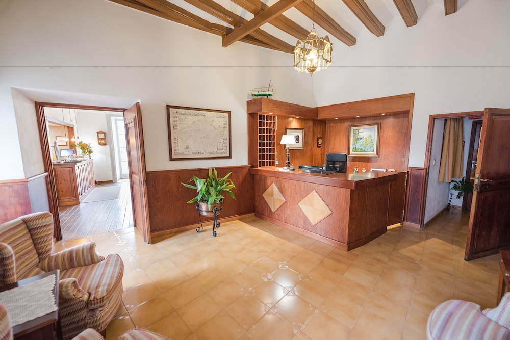 Hotel Sa Baronia 16/72