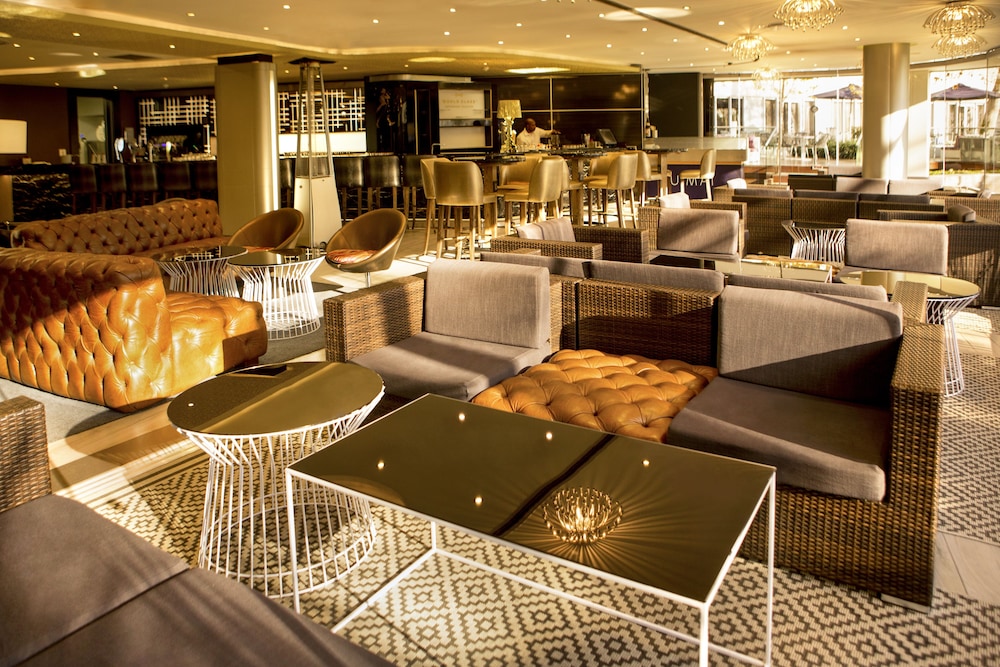 The Maslow Sandton 26/50