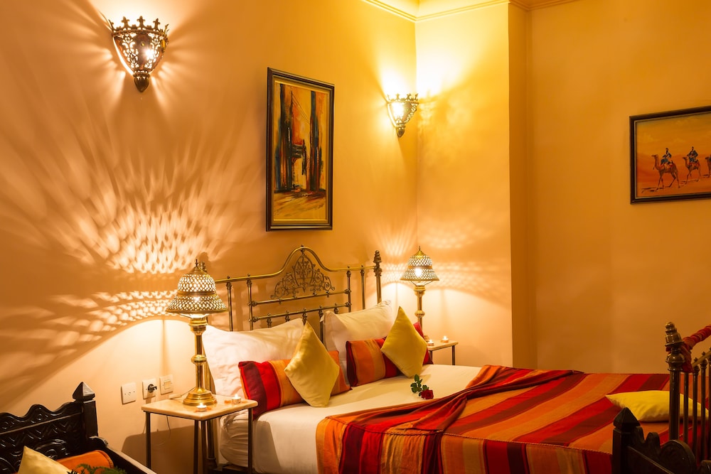Riad Amina 57/75