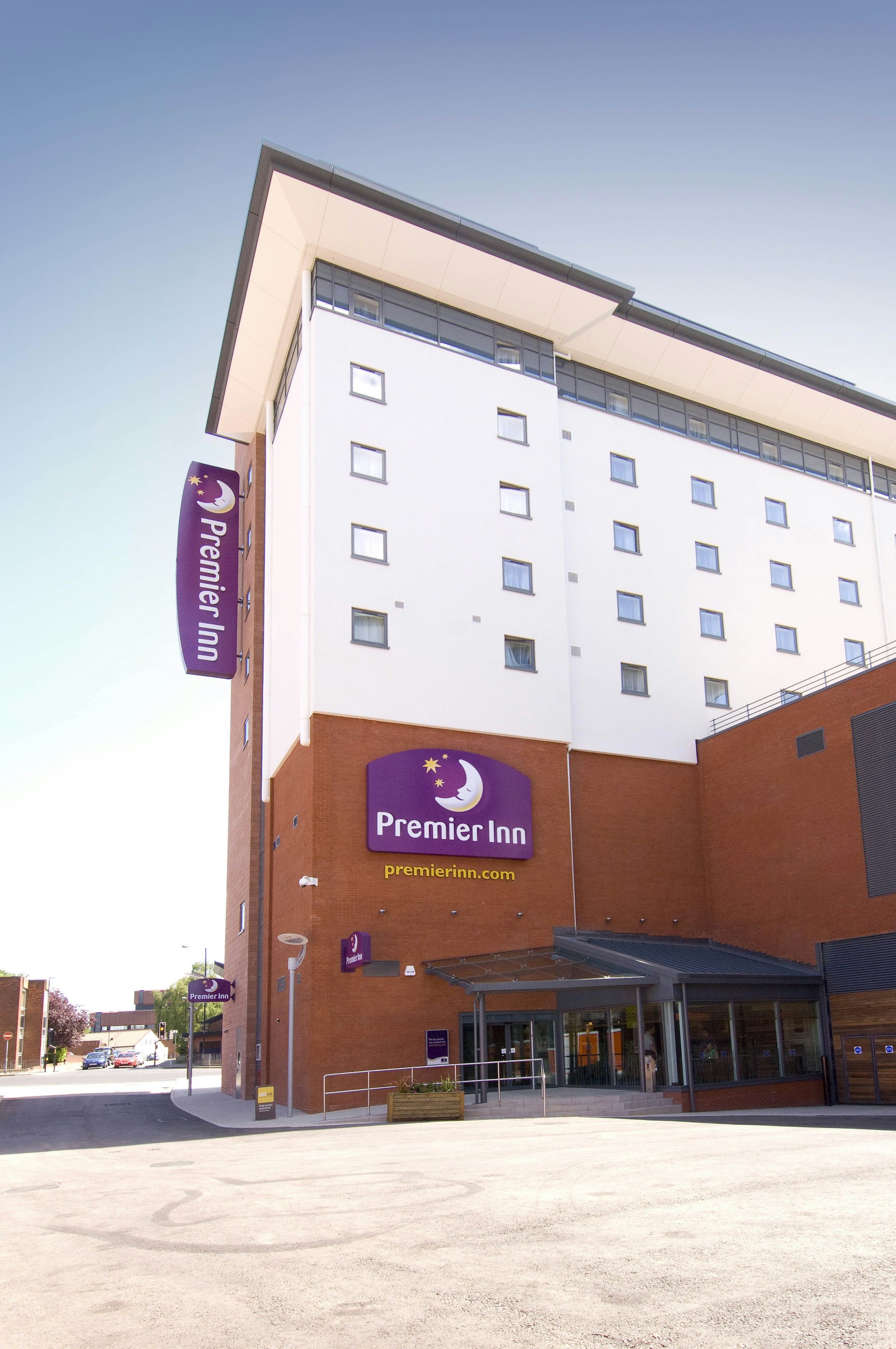 Premier Inn Coventry City Centre (Belgrade Plaza) 12/35