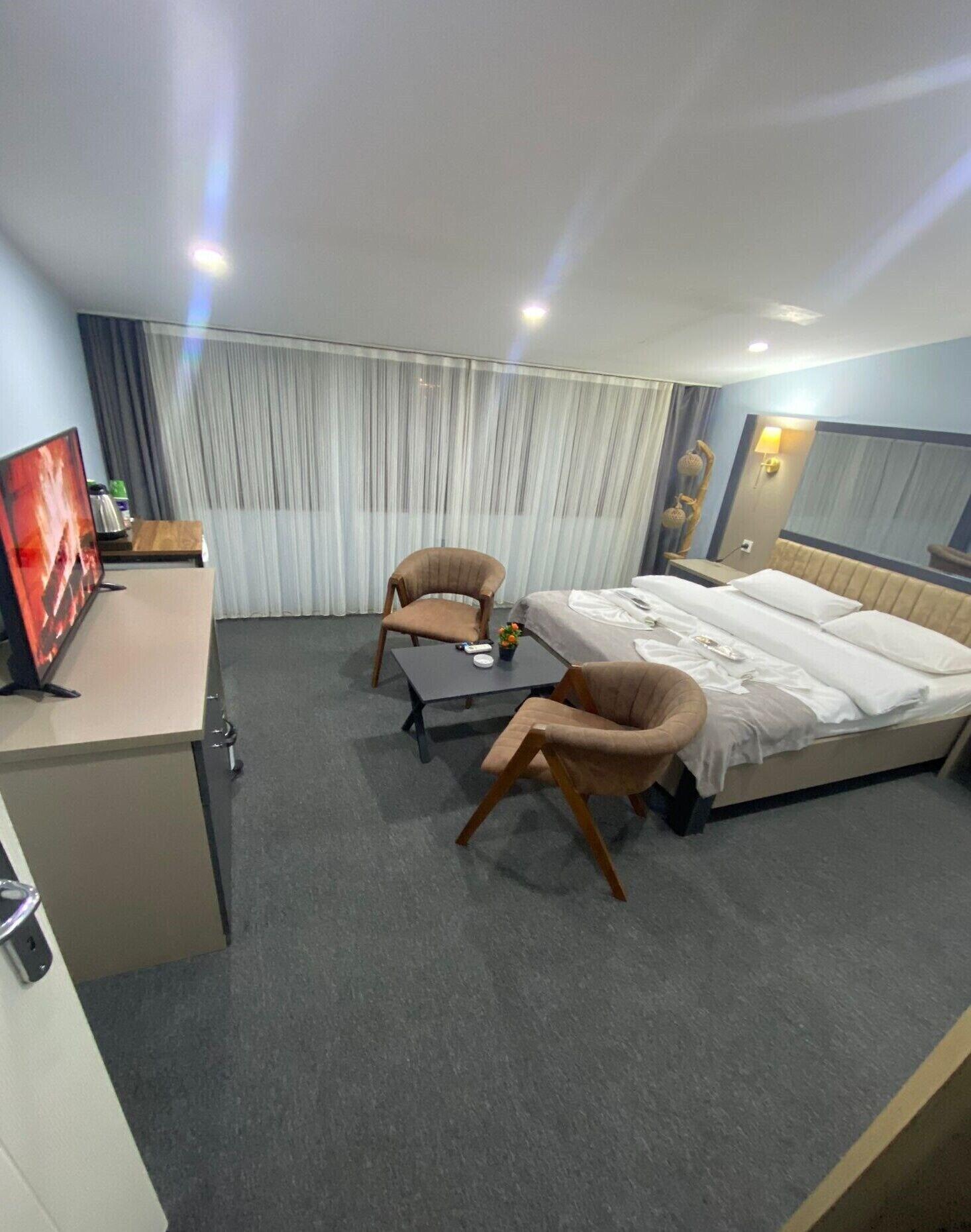 Linda Hotel Kadikoy 8/20