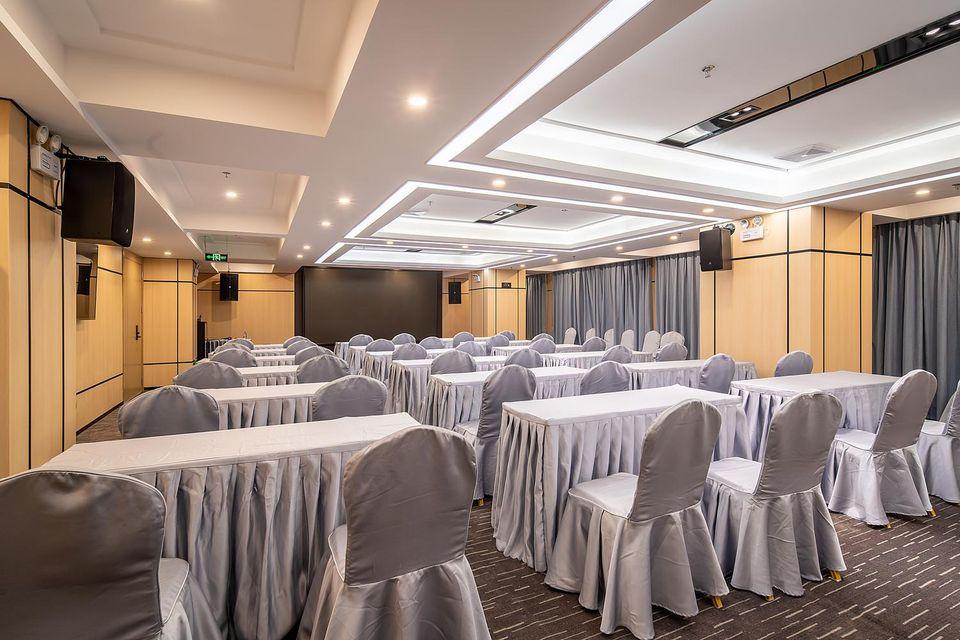 Yahao Garden Hotel (Shenzhen Songgang Metro Station) 22/27