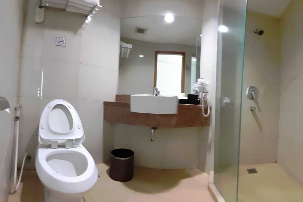 Park Hotel Jakarta 57/58