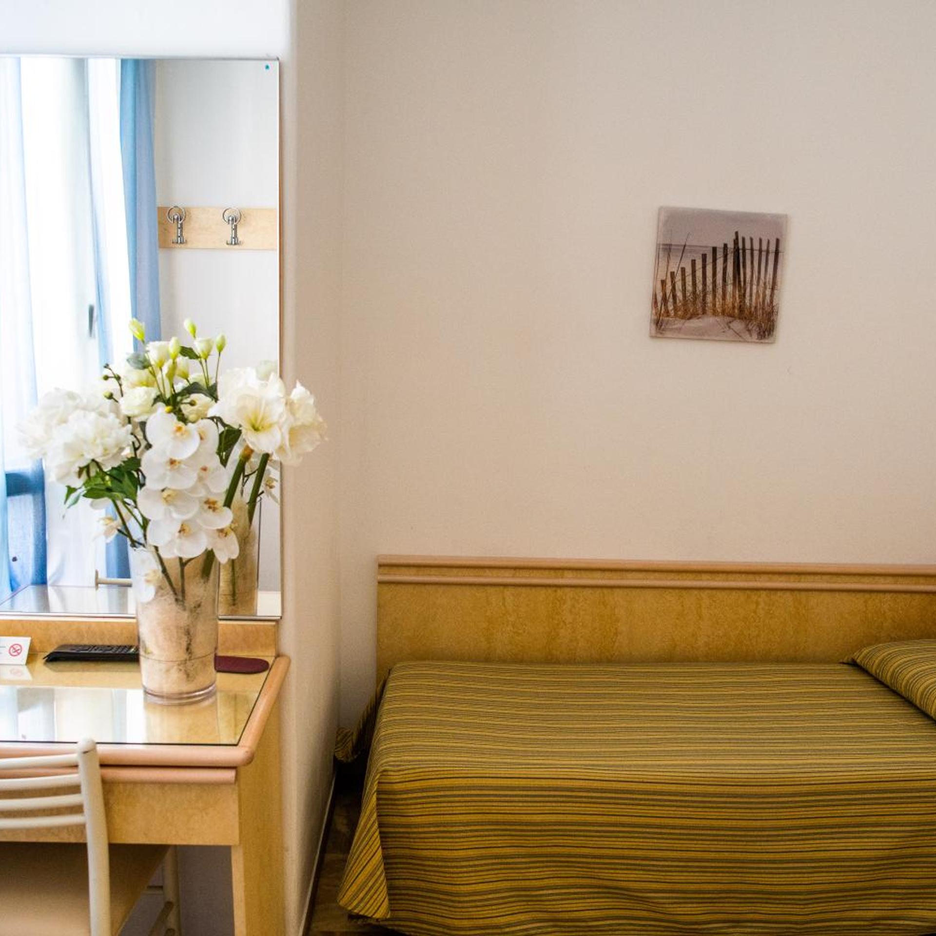 Hotel West End 6/50
