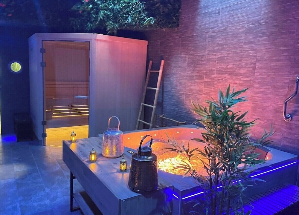 Hotel & Spa Le Gambetta Centre-ville Bergerac 25/50