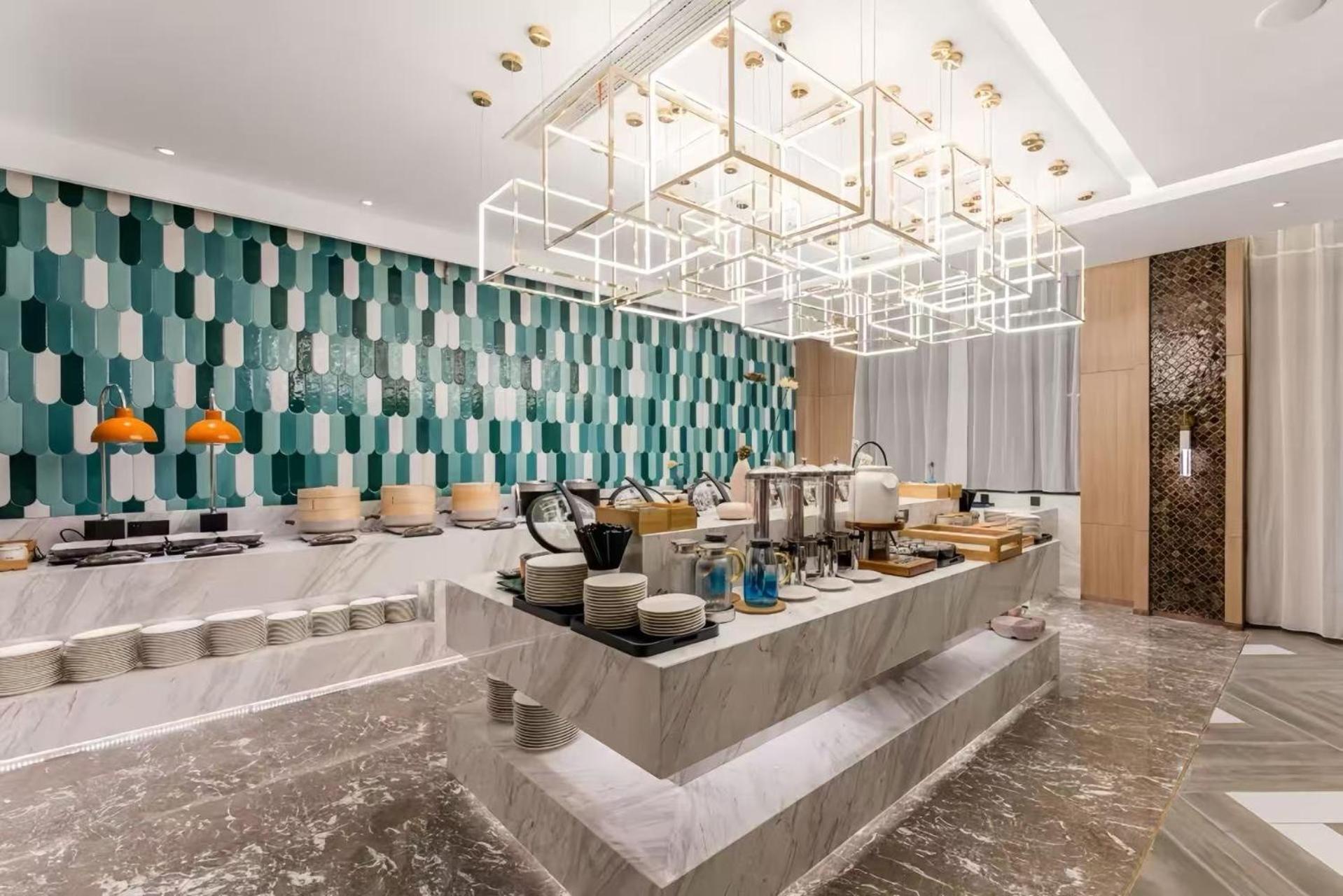 Hangzhou West Lake Science and Technology Park Atour Hotel 5/56
