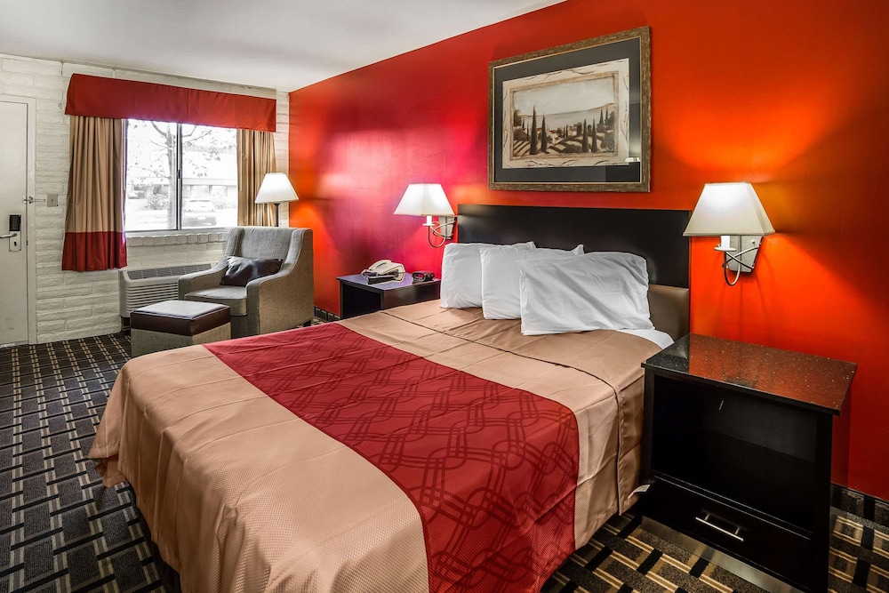 Econo Lodge Downtown Salt Lake 11/42