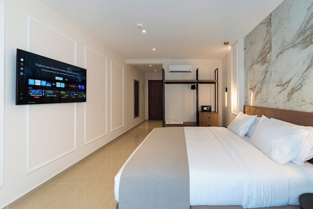 Philia Center Suites 32/73