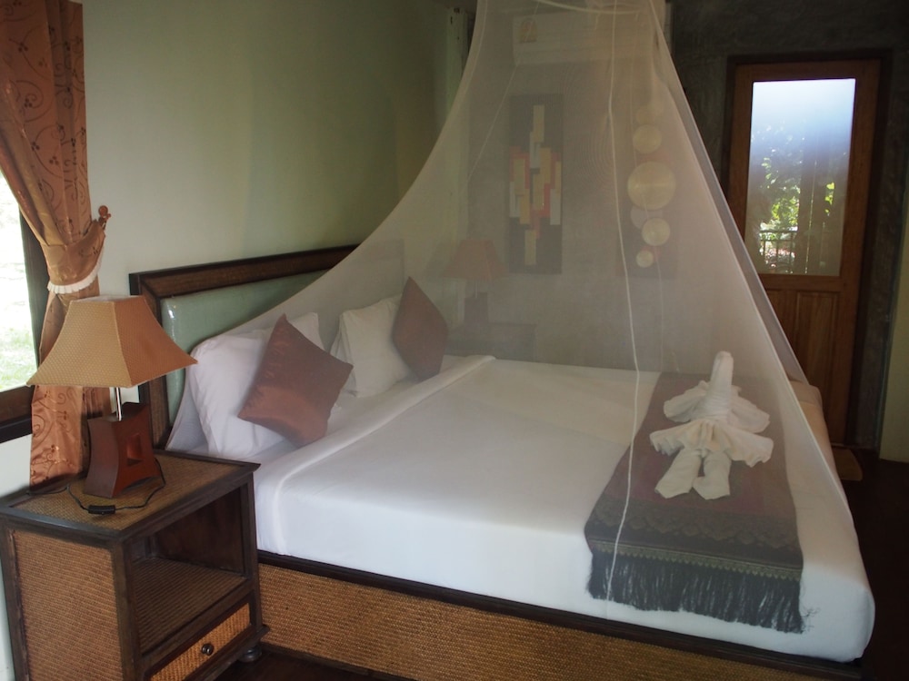 Lanta Happy Hill Resort 12/36