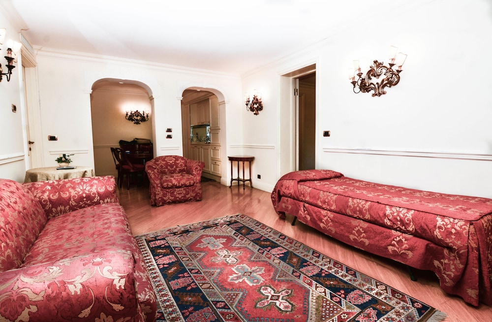 Torre dell Orologio Suites 48/60
