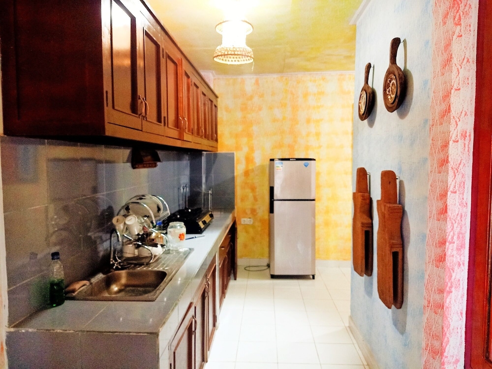 Santhika B&B 4/50