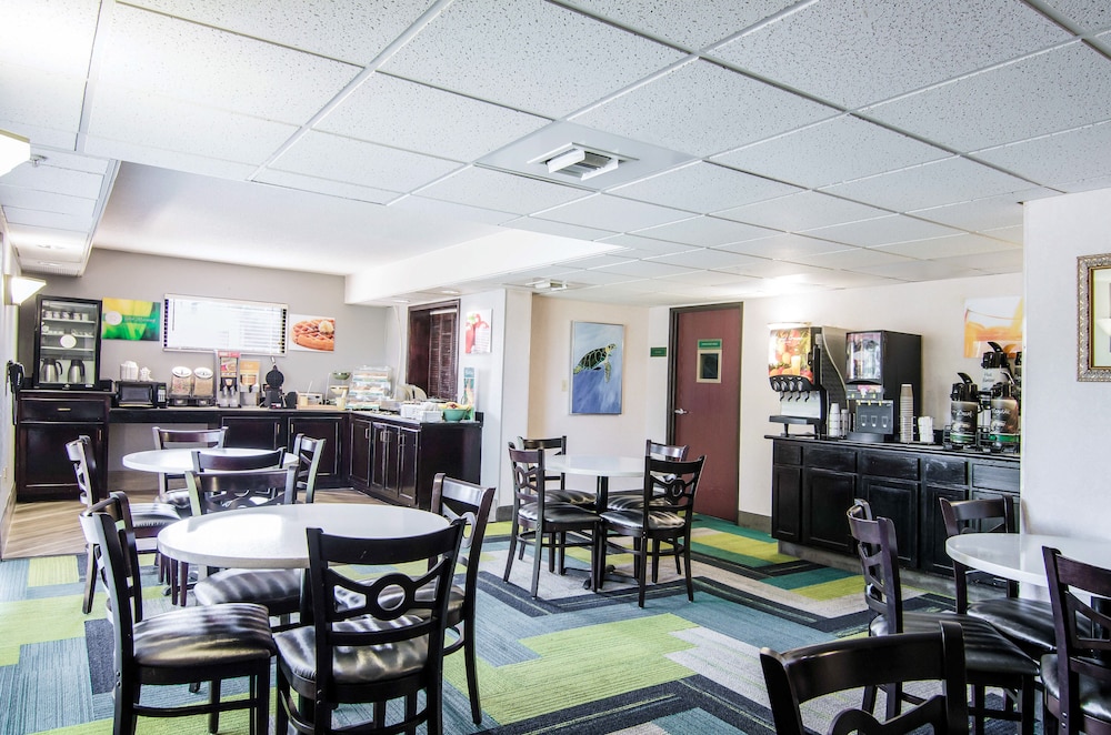 Quality Inn near University of Mobile 39/50