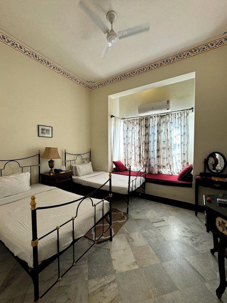 Udai Kothi 52/69