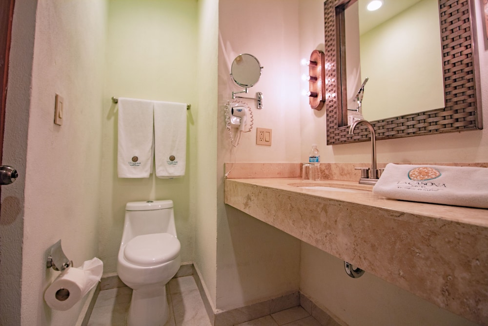 Hotel La Casona 65/68