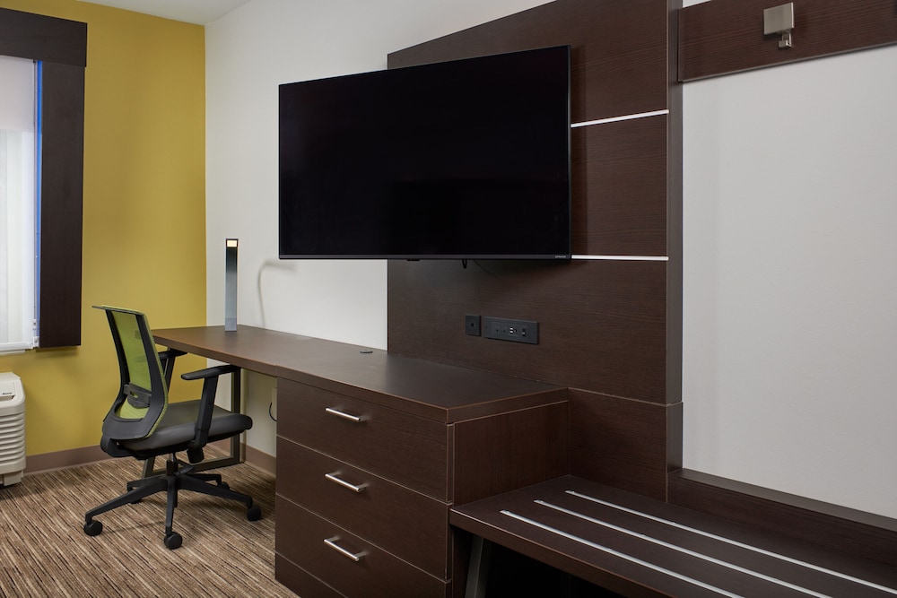 Holiday Inn Express Buffalo NE - Lockport 58/62