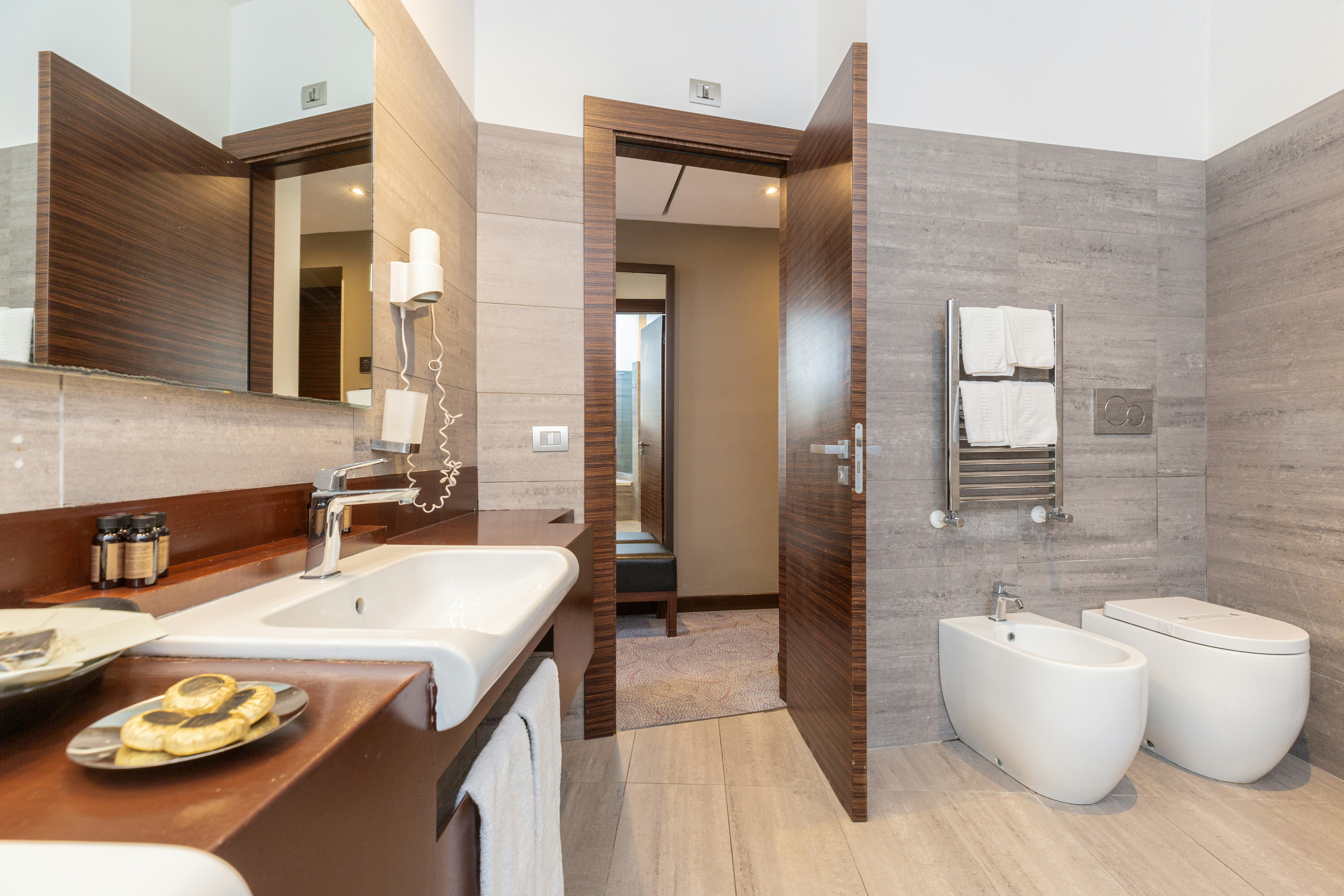 Hotel Trevi Collection 104/109