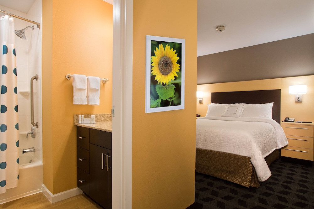 Towneplace Suites By Marriott Dodge City 12/37