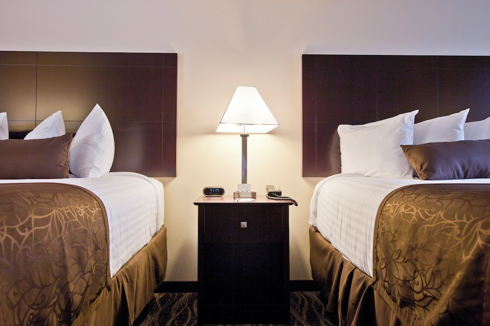 Cobblestone Inn & Suites - Boone 17/50