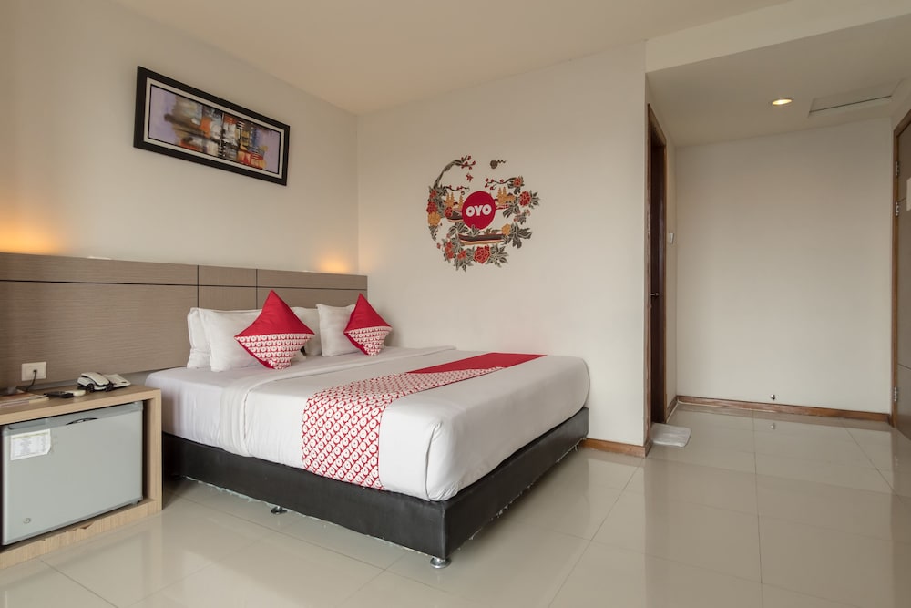 Oyo 319 Putra Mulia Hotel 14/32