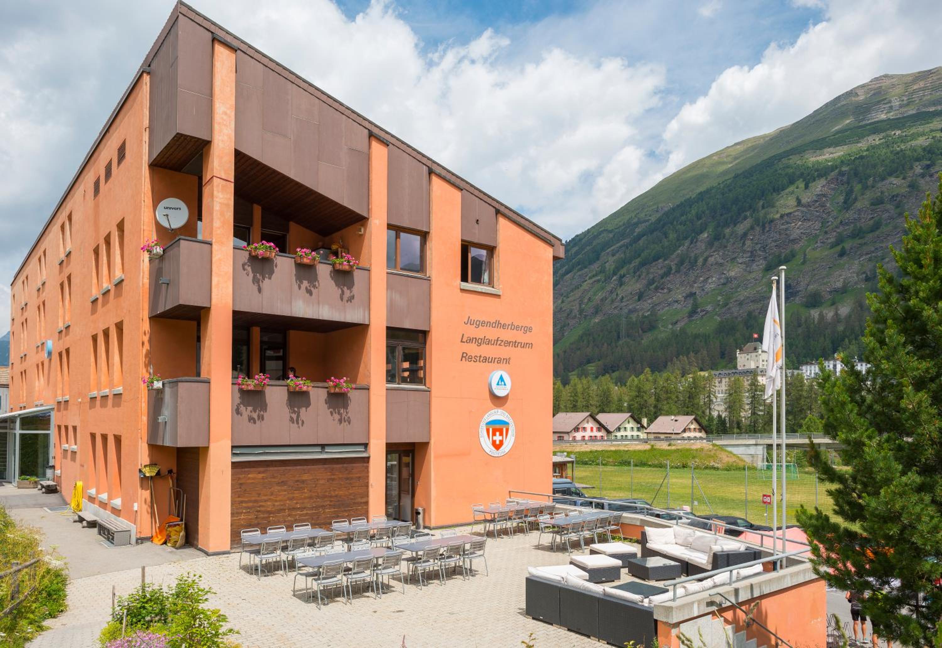 Youth Hostel Pontresina 1/18