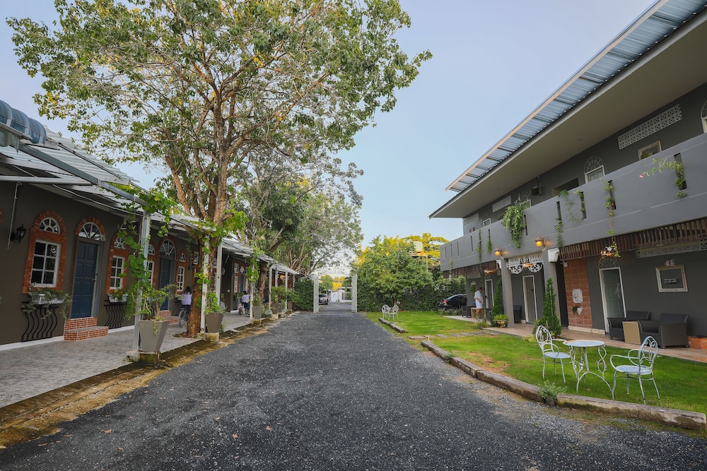 Phuket Nonnita Boutique Resort 57/69