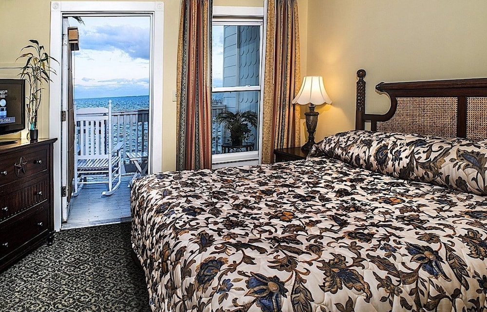 Lighthouse Inn At Aransas Bay 10/41