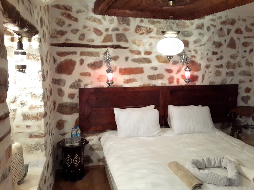 Economy, Double Bed, Lemon Villa Hotel 4/6