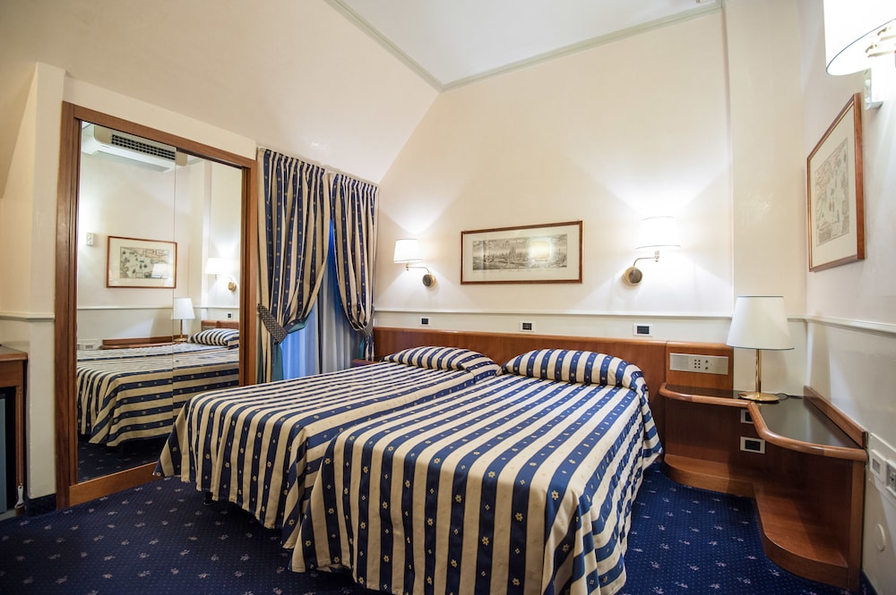 Flora Hotel Milan 19/49