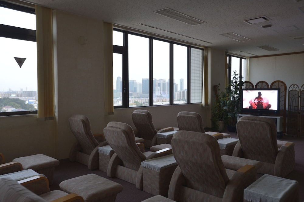 Famy Inn Makuhari 44/57