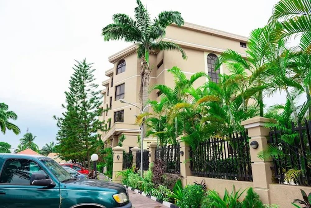 Heritage House Square Hotel 57/64