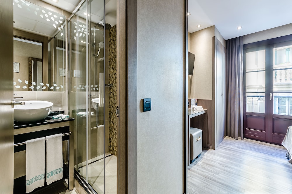 Hotel Suizo 9/55