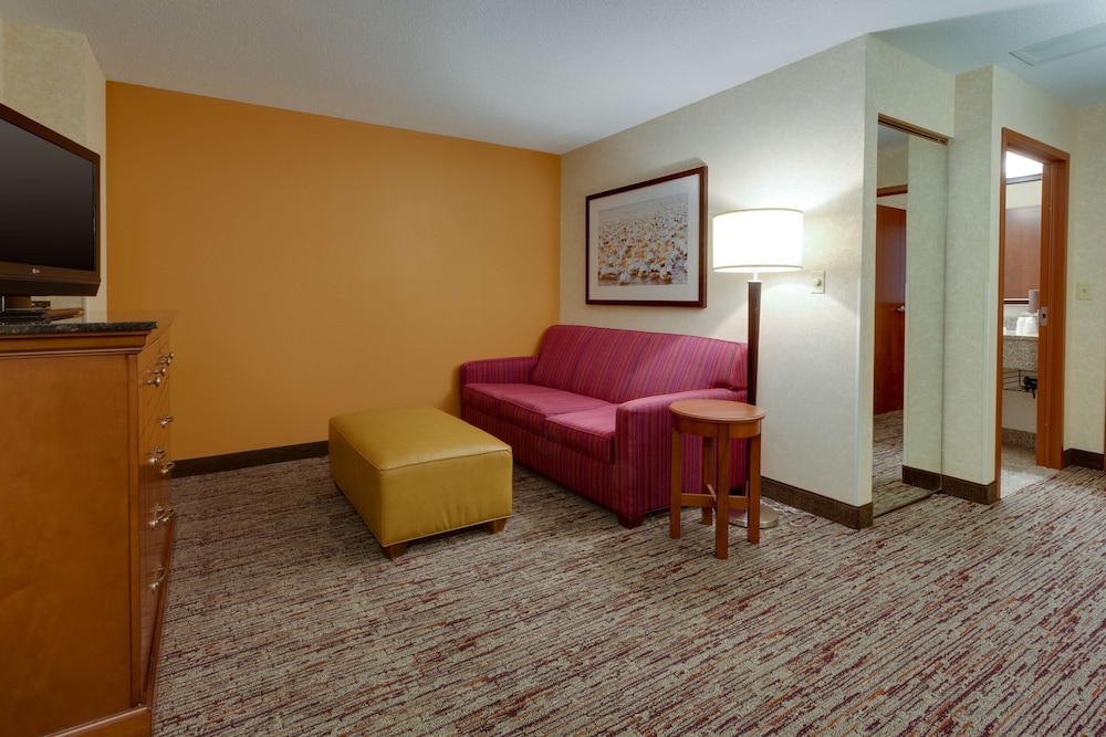 DRURY INN AND SUITES BATON ROUGE 27/50
