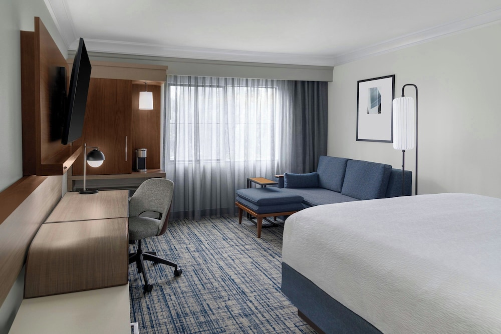 Courtyard By Marriott Palo Alto Los Altos 23/70