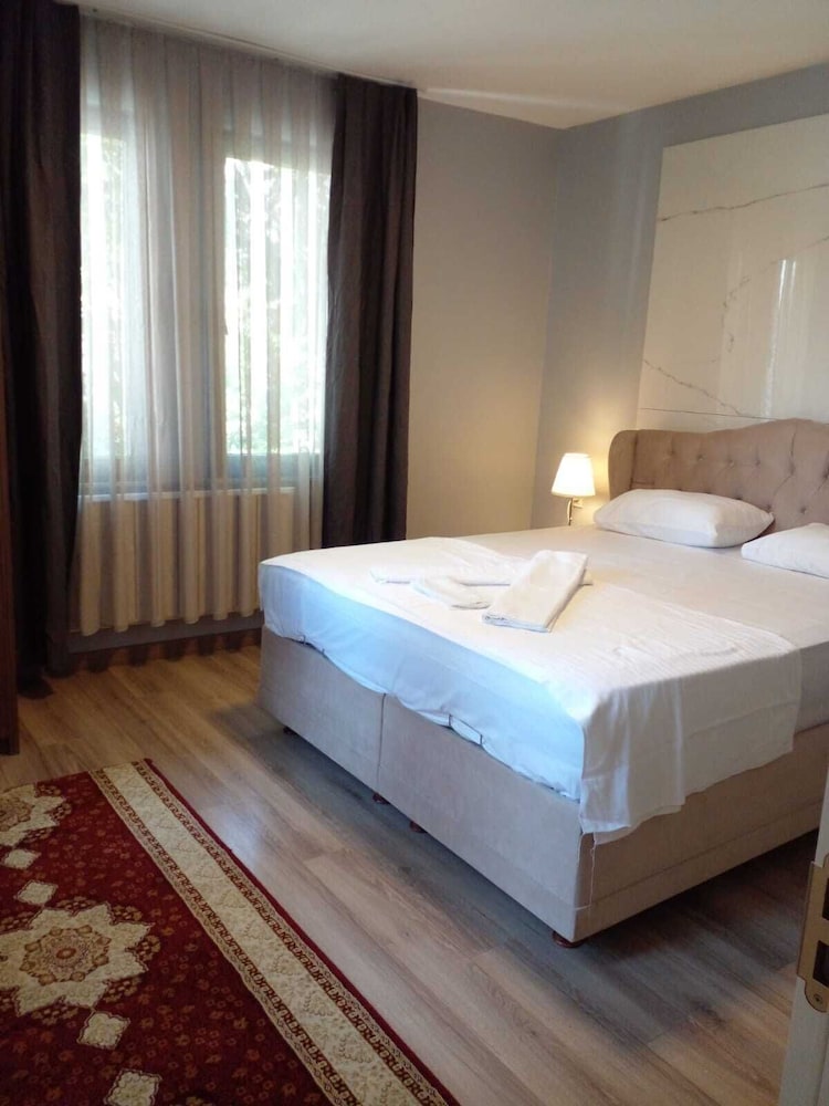 Kaftan Hotel 28/75
